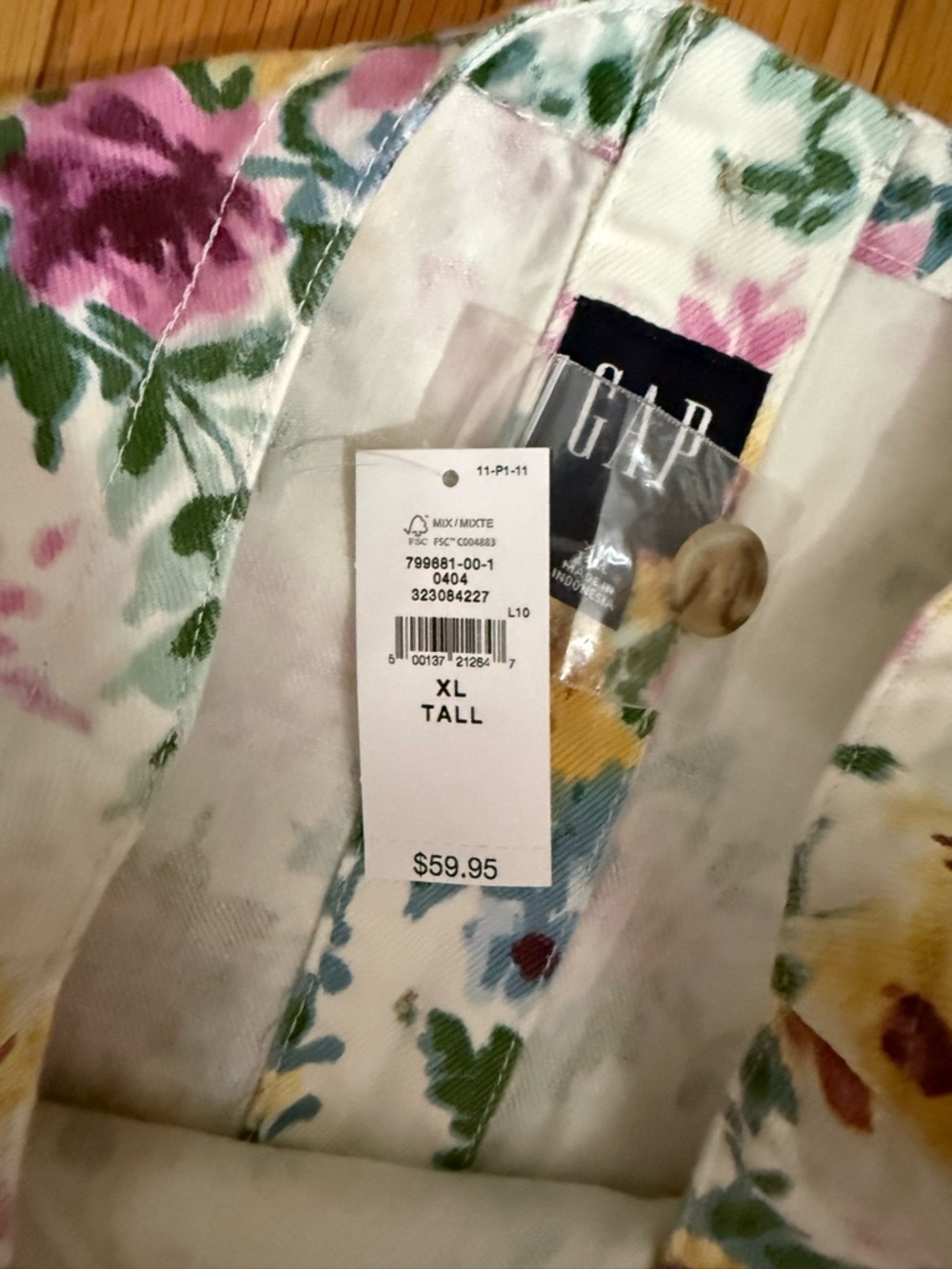 GAP NWT❗️Denim White with Pink & Yellow Blooms Tank Top - Picture 4 of 8